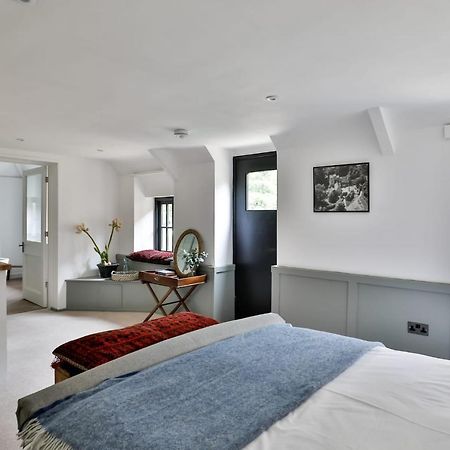 The Bothy Beverston Castle Tetbury Bagian luar foto
