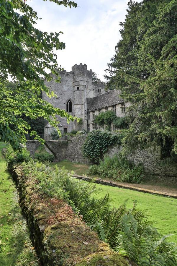 The Bothy Beverston Castle Tetbury Bagian luar foto